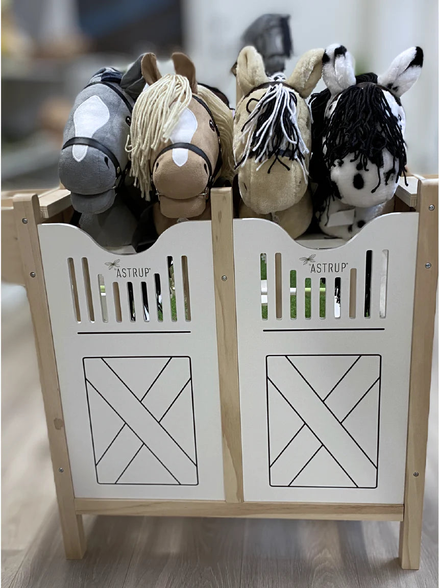 ByAstrup Hobby Horse Stall für 4 Pferde