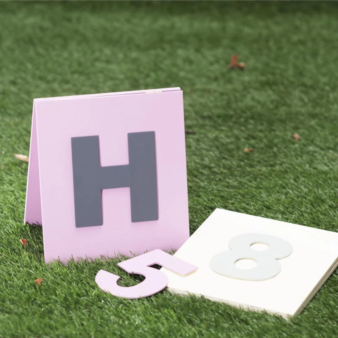 Panduro Hobby Horse Zahlen & Buchstaben für Dressur und Springen